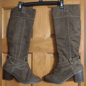 New Directions brown knee hi boots
